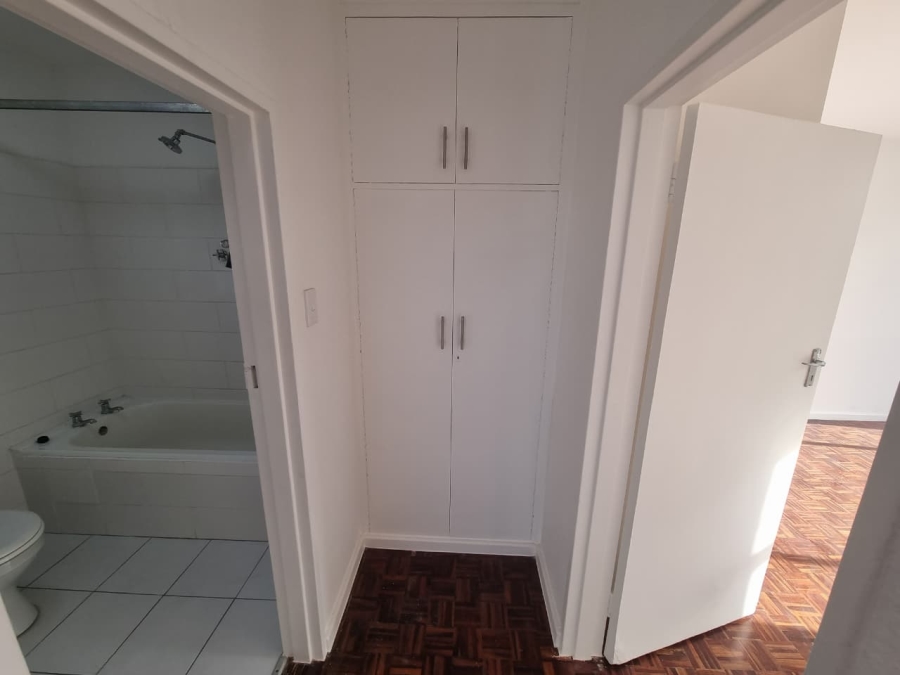 To Let 2 Bedroom Property for Rent in Tamboerskloof Western Cape